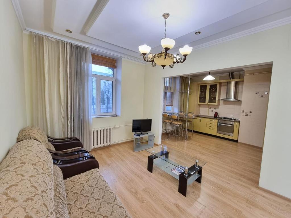 White New Apartments Ultracentral 2-Rooms In The Heart Chişinău Eksteriør billede