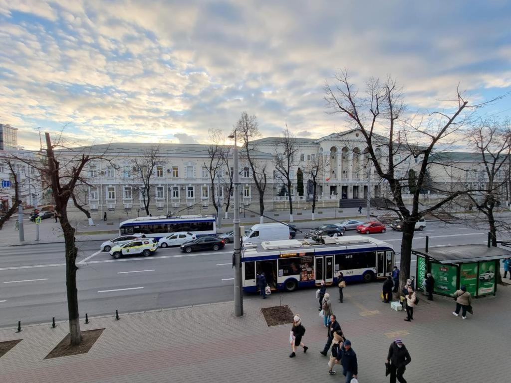 White New Apartments Ultracentral 2-Rooms In The Heart Chişinău Eksteriør billede